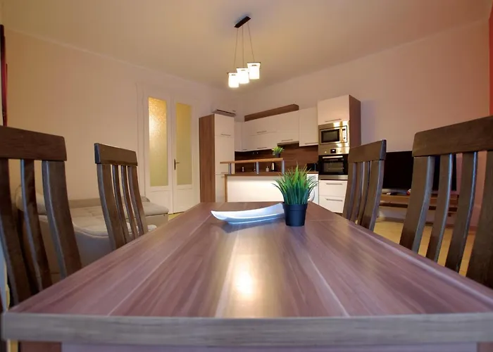 Standard By Hi5 - Dessewffy 2 Bedroom *