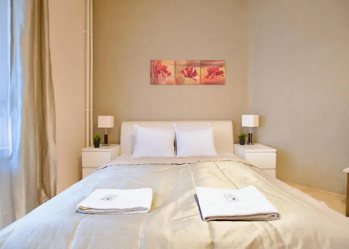 Appartement Standard By Hi5 - Dessewffy 2 Bedroom Budapest