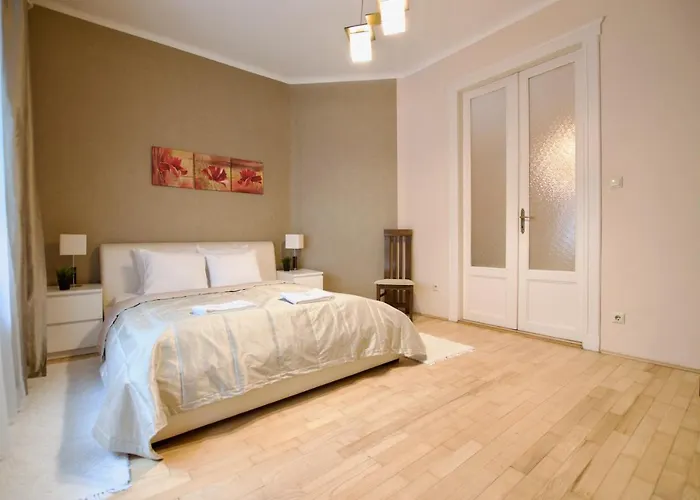 Appartement Standard By Hi5 - Dessewffy 2 Bedroom *