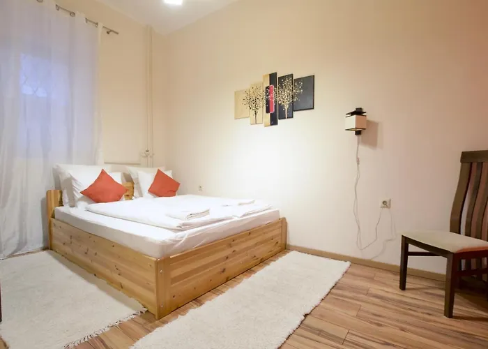 Standard By Hi5 - Dessewffy 2 Bedroom