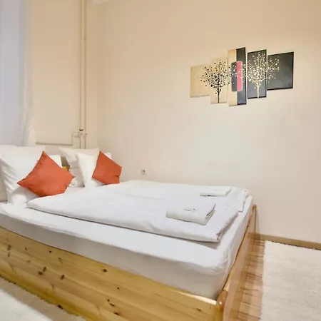 Standard By Hi5 - Dessewffy 2 Bedroom 부다페스트