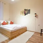 Standard By Hi5 - Dessewffy 2 Bedroom