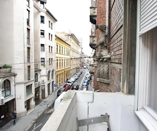 Standard By Hi5 - Dessewffy 2 Bedroom Apartament